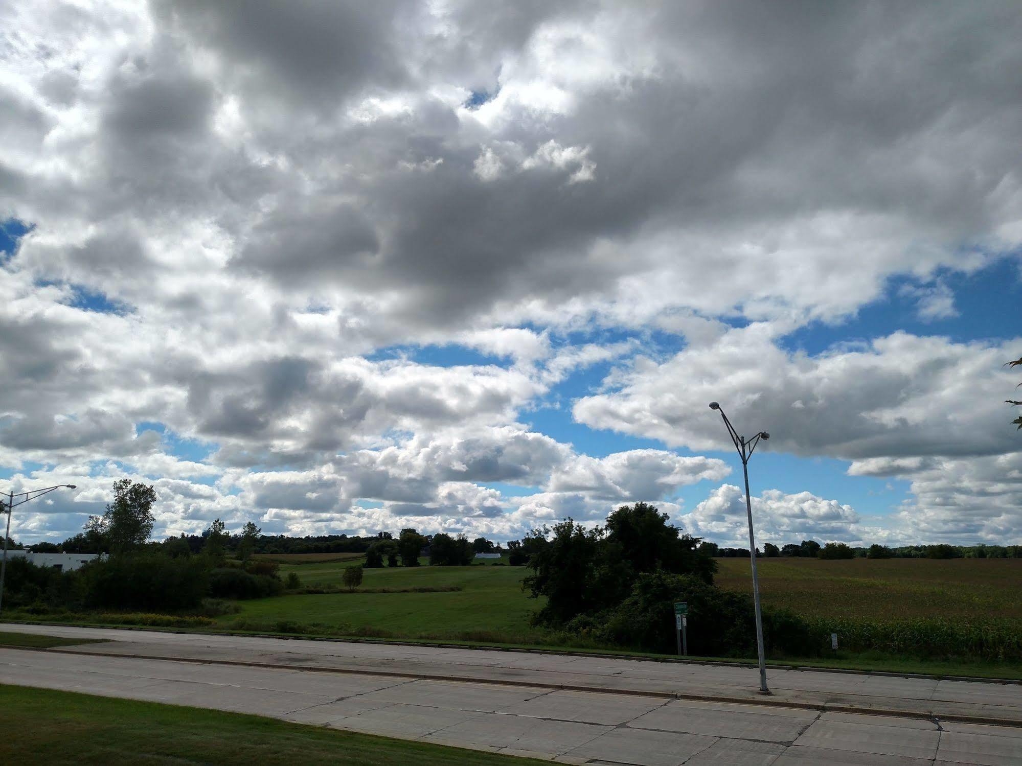 Cobblestone Inn&Suites - Clintonville Esterno foto