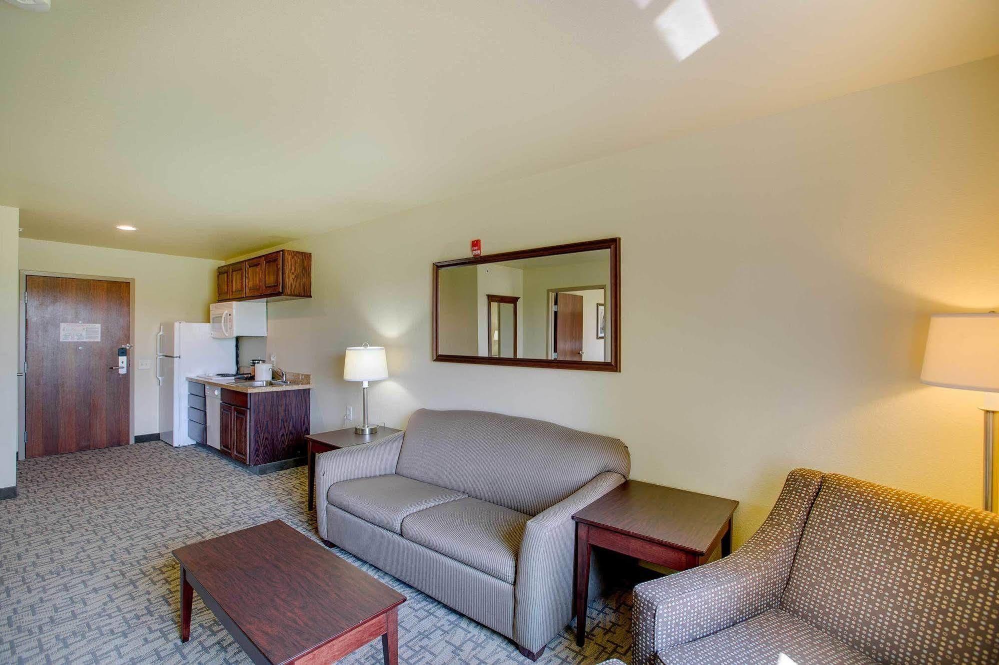 Cobblestone Inn&Suites - Clintonville Esterno foto